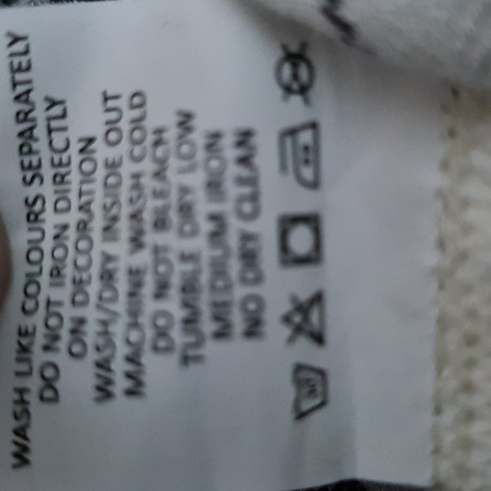 AND trousers. - Picture 6 of 7